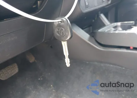 2018 Toyota Tacoma Sr z USA, uszkodzony, nr VIN 5TFAX5GN2JX111639